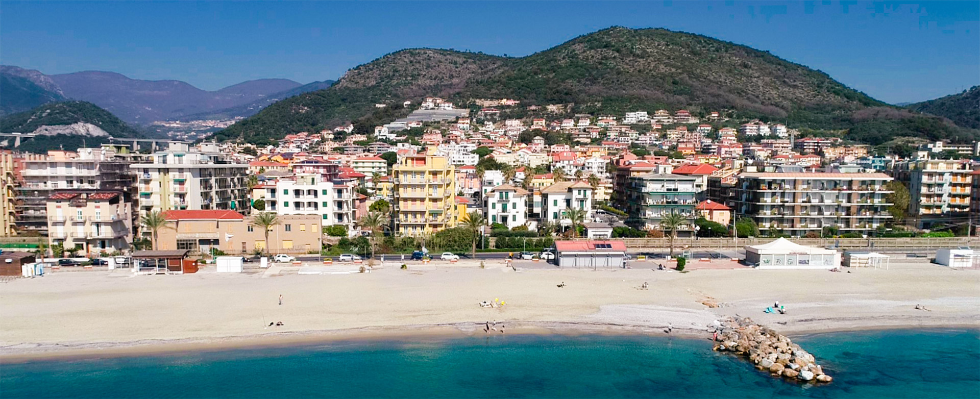 residenza-cristal-pietra-ligure-vista